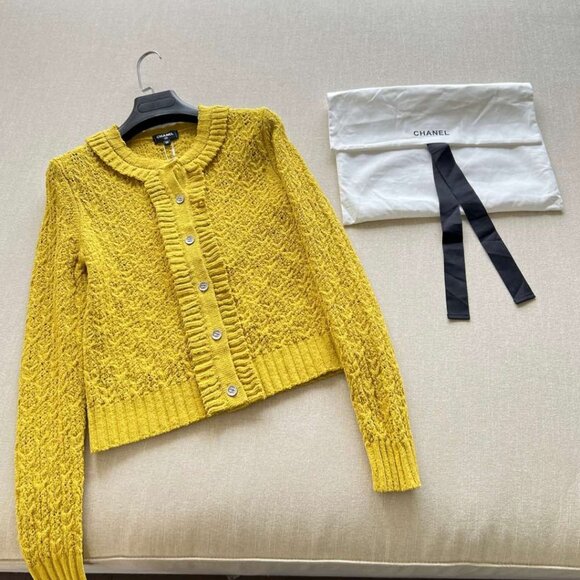 Chanel Ruffled Yellow Knit Cardigan - Picture 5 of 11